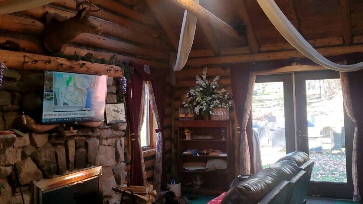 White Lake House | 1913 LOVE SHACK Bethel NY Bethel Woods your own Private Dock on LAKE 6 BREWERIES