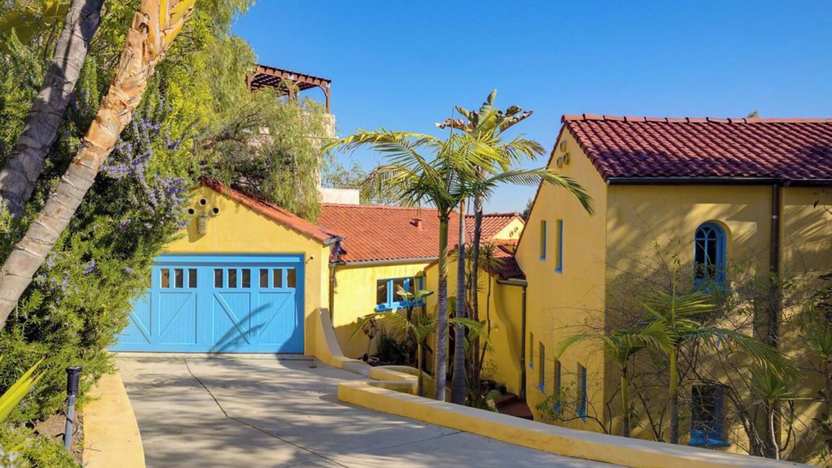 Los Feliz Boat Rental | 1920's Los Feliz Villa with Pool and Spa.