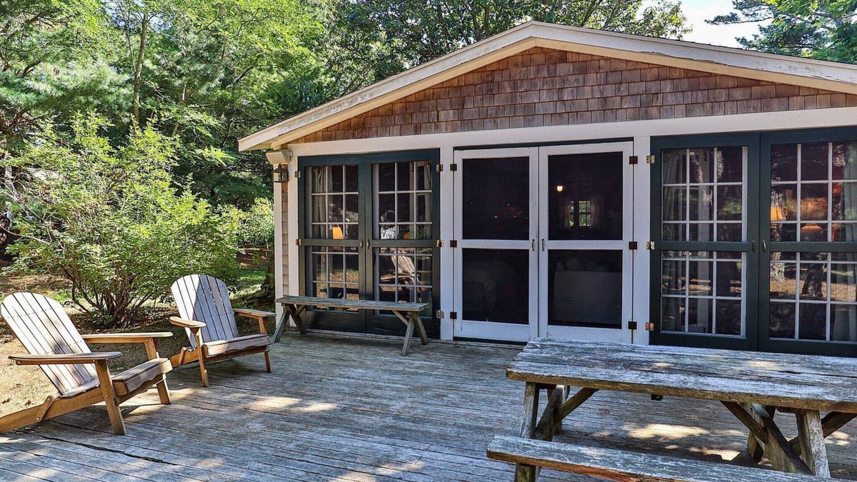 Eastham Cottage | 1940s Cottage Stunner Large Studio w/loft feel dog friendly