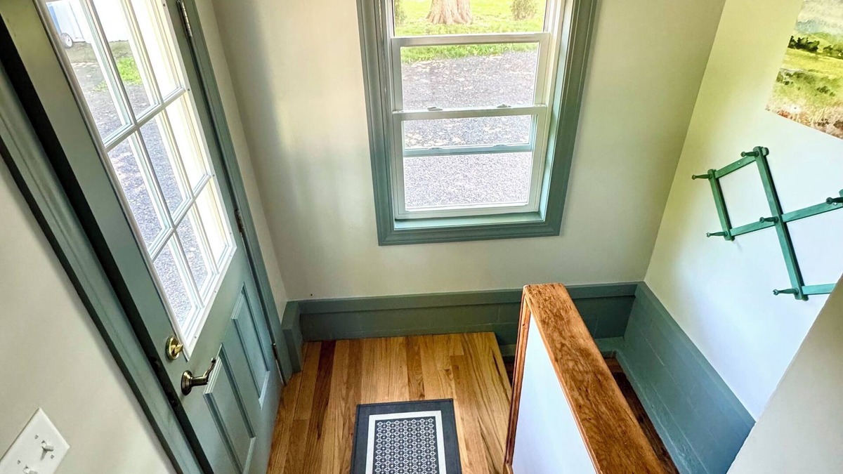 Melville House | 1942 Charmer in Portsmouth, RI