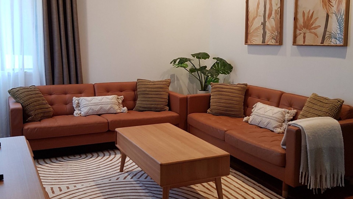 Virginia House | 1954 Cottage - Mid Century Modern Vibe.