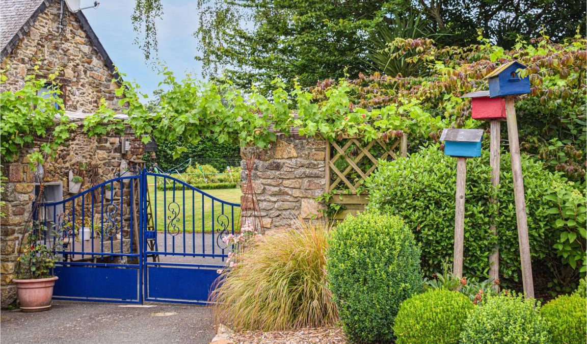 Begard House | 196 m² House ∙ 3 bedrooms ∙ 6 guests