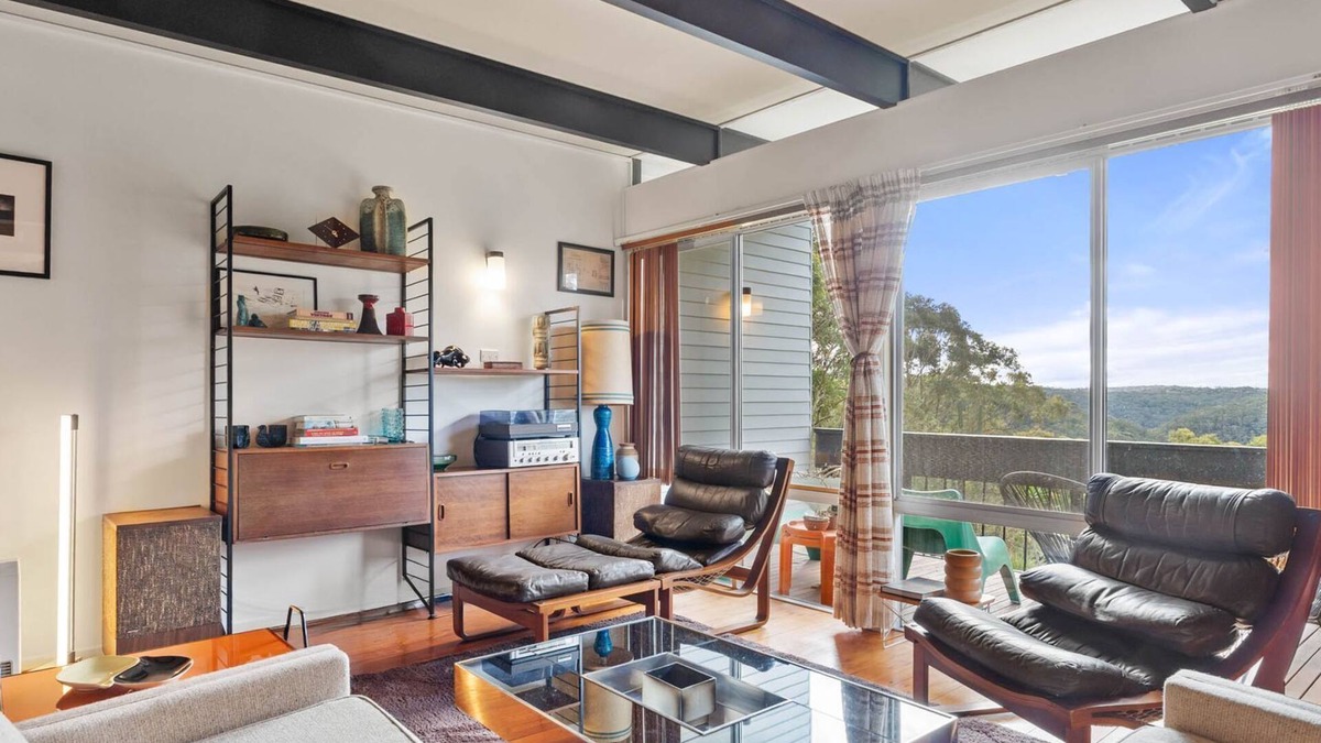 Faulconbridge House | 1960s Nino's Beachcomber House of Light & Legacy