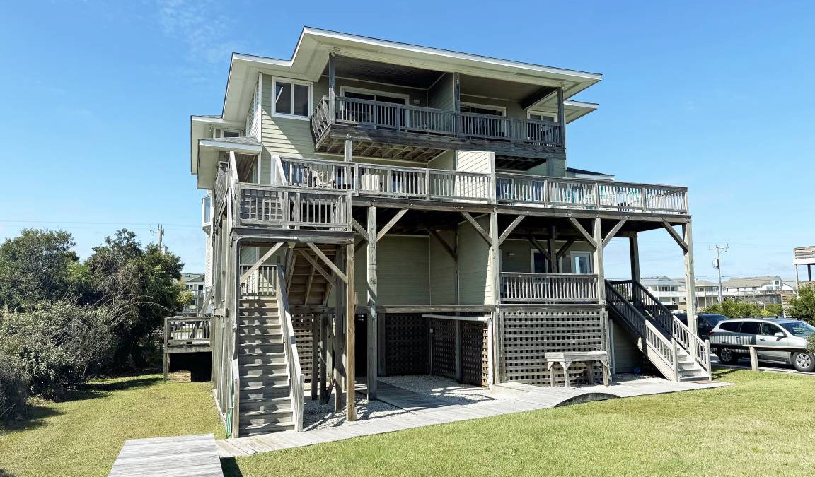 South Nags Head Apartment | 198 m² Apartment ∙ 4 bedrooms ∙ 12 guests
