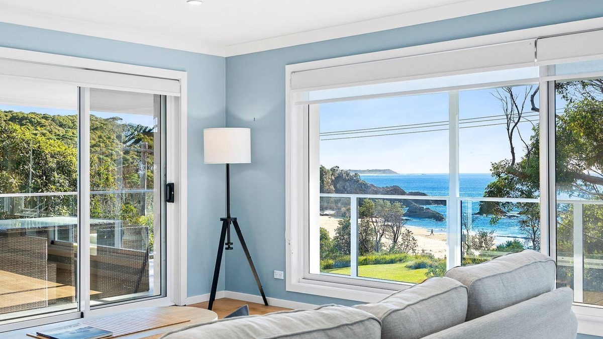 Mystery Bay House | 198 Mystery Bay Road, Mystery Bay