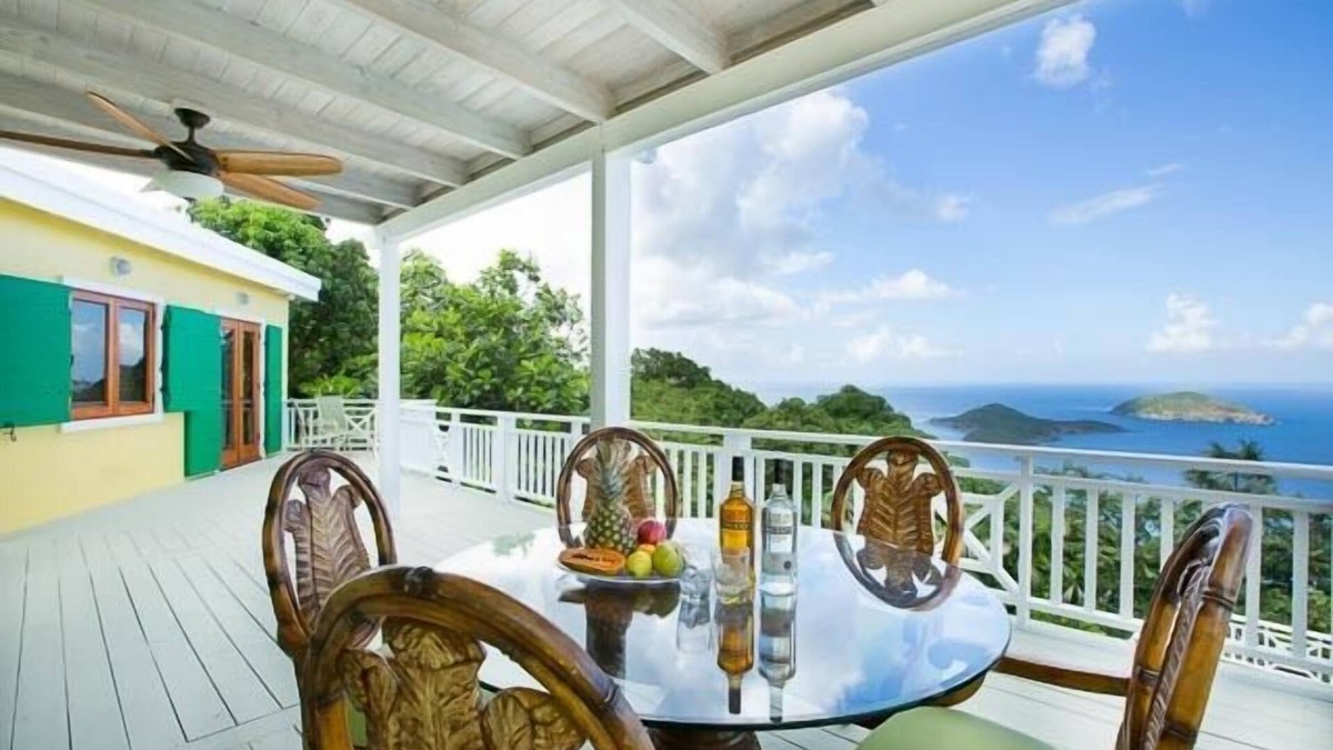 Estate Hull Villa | 199.00 Special for September October book now