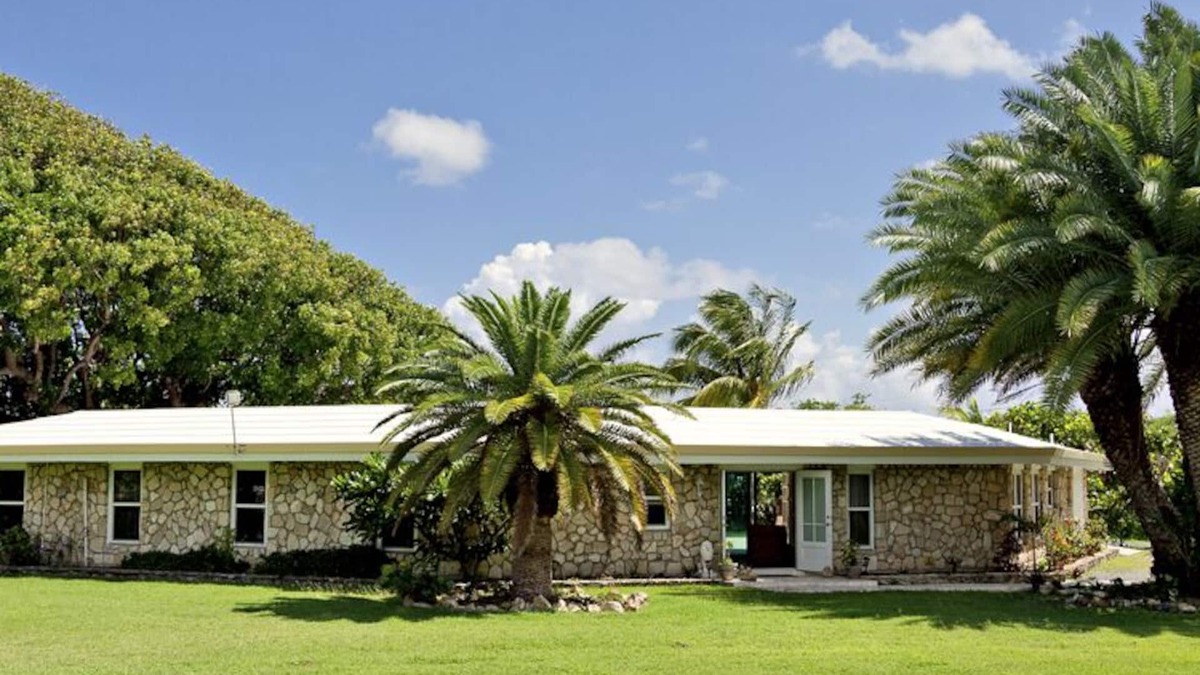 Judith's Fancy House | 199 August September, October special book now