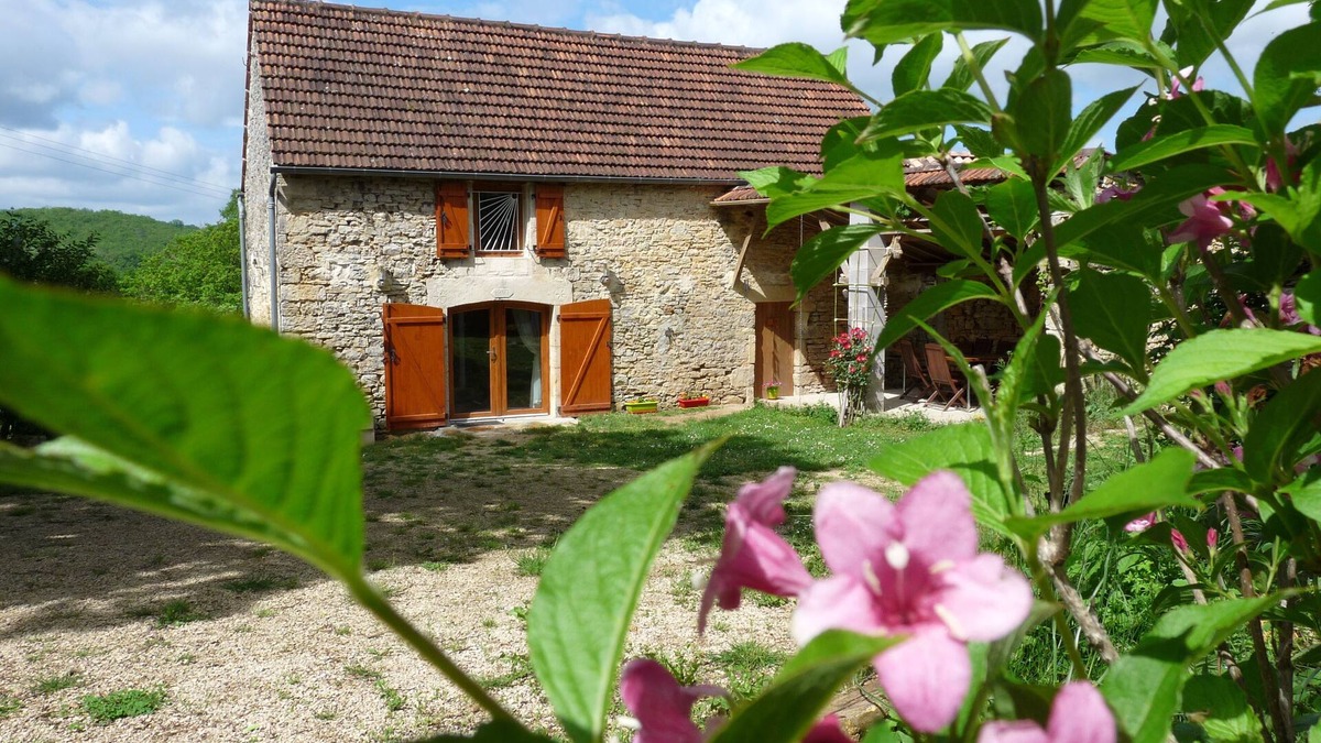 Saint-Aubin-de-Nabirat House | 19th-century barn. Calm, Nature. Ideal for families with young children.