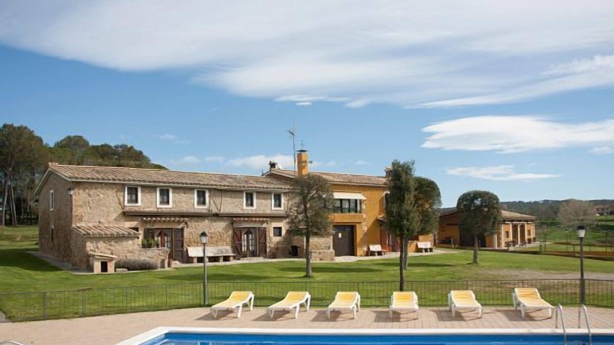 Fontcoberta Cottage | 19th century Charming rural house in Catalonia near Girona with pool, barbecue.