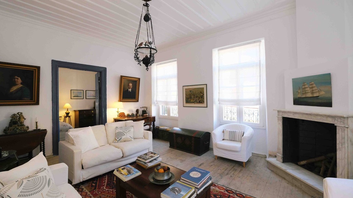 Myrina Villa | 19th century lovely villa with garden