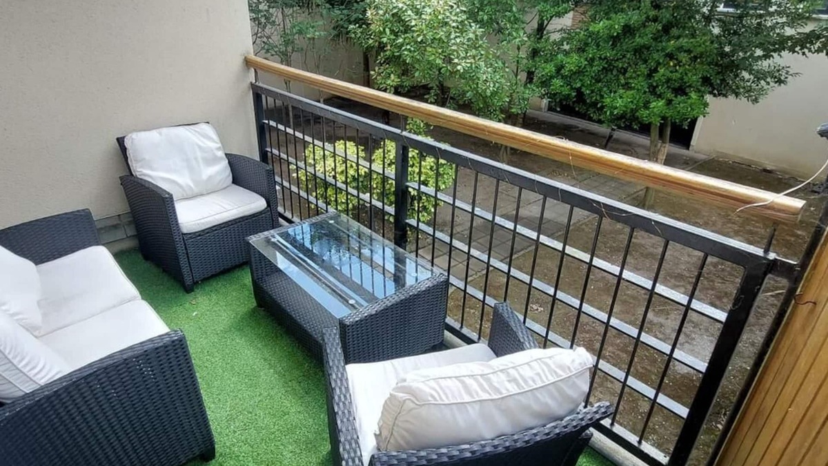Dublin Apartment | 1BD Readers Retreat in Clontarf, <10mins to Sea