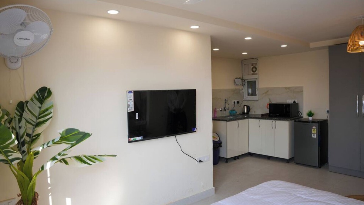 Lajpat Nagar Apartment | 1BHK Boho Escape in Lajpat Nagar