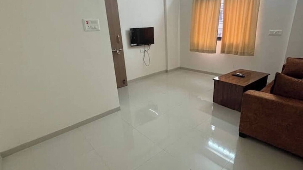 Pune Bed & Breakfast | 1BHK Cozy Stay 502