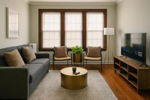 Cragin Apartment | 1BR 1BA Windy City Hideout - Lockwood rep