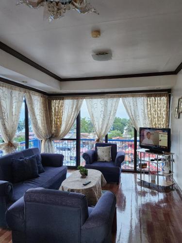 Toril Apartment | 1BR, 1BD Condo Rentals, Toril