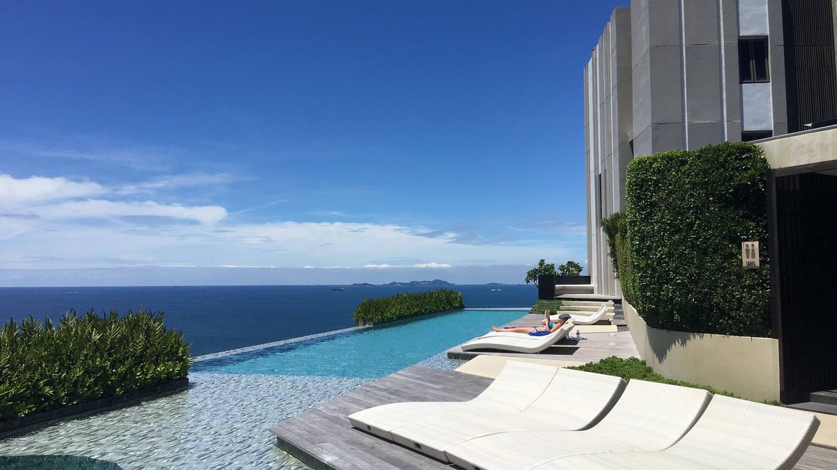 Pattaya Condo | 1br 70 Sq.m. Beachfront Sea View Baan Plai Haad Pattaya
