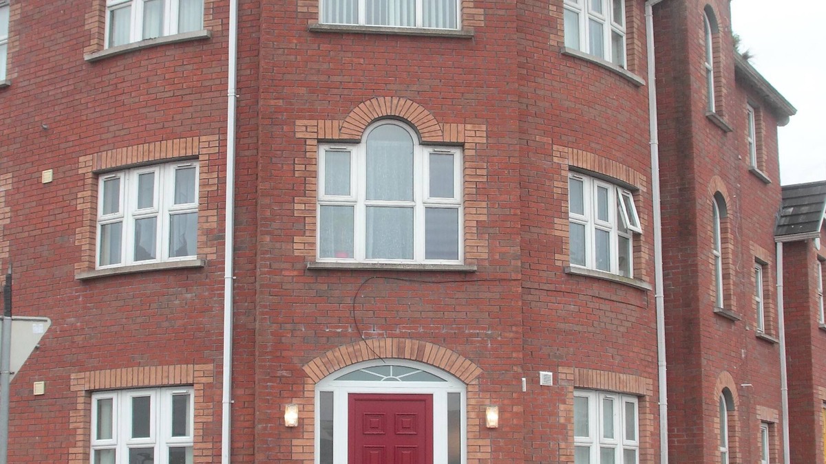 Dungannon Apartment | 1BR Apt, w/kitchen, dining area and free parking