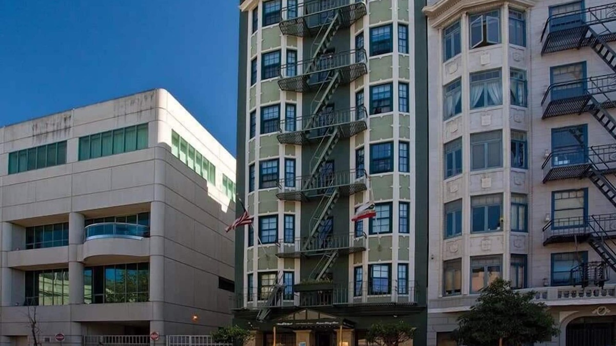 Fillmore District Condo | 1br Condo Performing Arts Venues Galore!