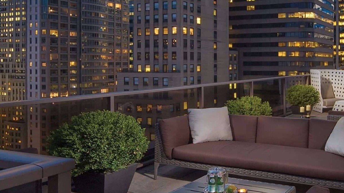 Midtown East Condo | 1br Deluxe Condo Fun in New York City!