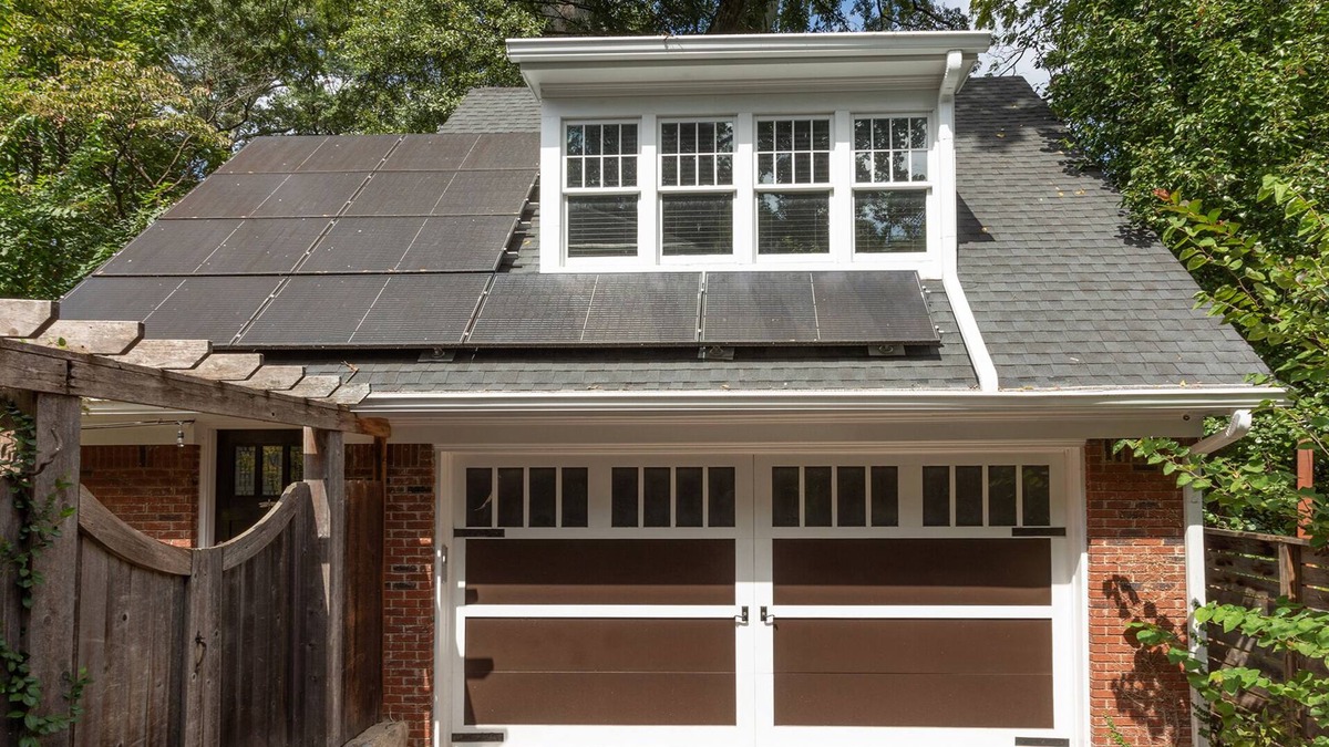 Midtown Apartment | 1BR Midtown Carriage House