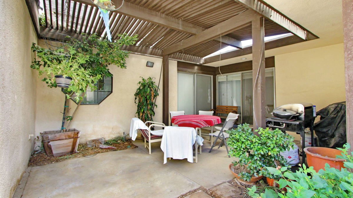 Azusa House | 1BR Pet- Friendly/AC