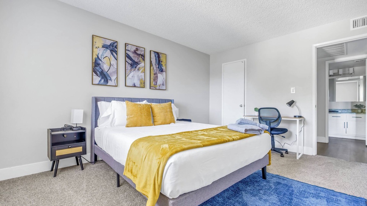 Mesa Apartment | 1BR/Pool/Gym/1 Mi To Banner Hospital