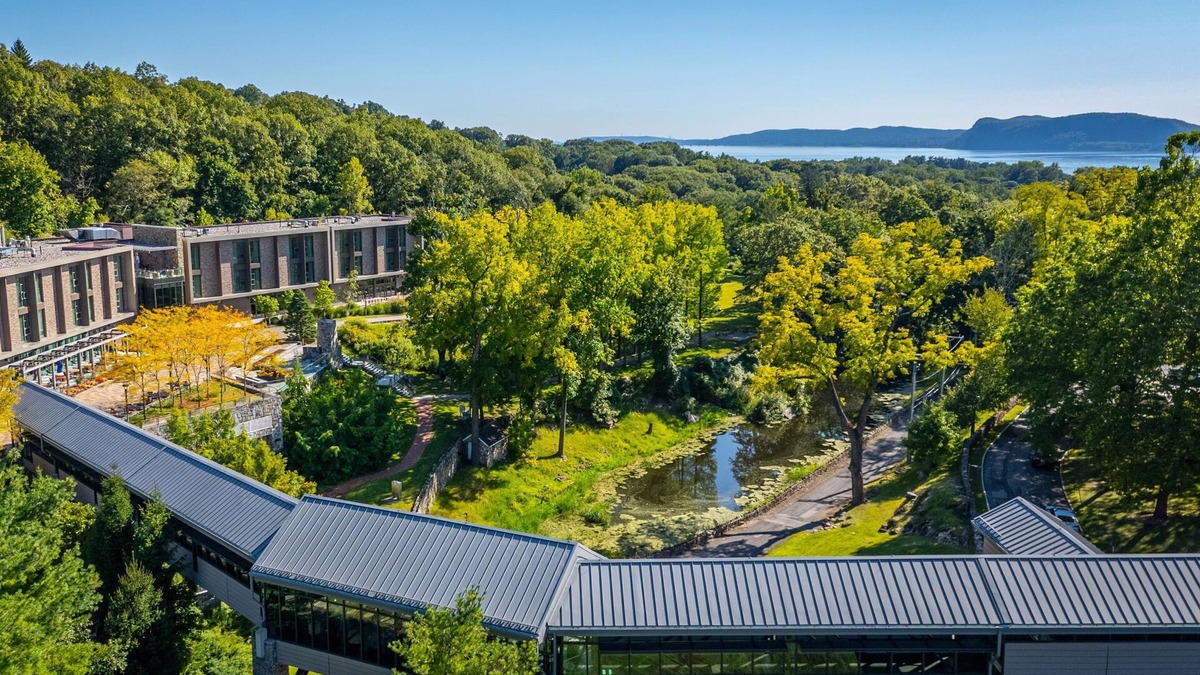 Crotonville Apartment | 1BR Queen near NYC | Trails, Biking & Sauna Bliss