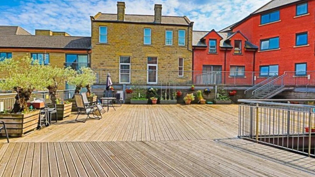 Ecclesfield Apartment | 1Br Sheffield Stay - Private, Secure, Free Parking