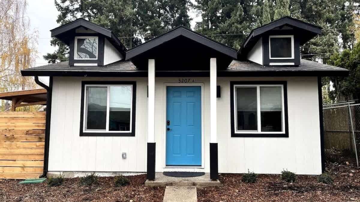 Downtown Vancouver Apartment | 1BR Studio Near Dining & Shops w/Patio
