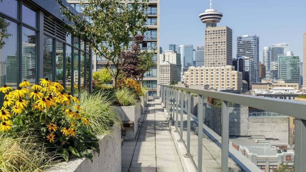 Gastown Condo | 1BR Stunning view in DT Gastown (30 days min)