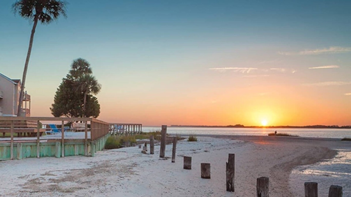 Ocean Ridge Condo | 1br Suite Condo Deep-Sea Fishing, Golf, Beach!