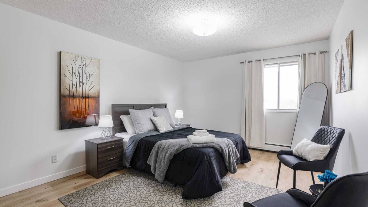 Fort McMurray Apartment | 1BR w/ Balcony | Newly Renovated | Downtown
