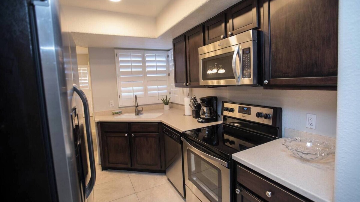 Cimarron Foothills Estates Condo | 1st Floor 3 Bedroom Condo at Ventana Canyon 85750