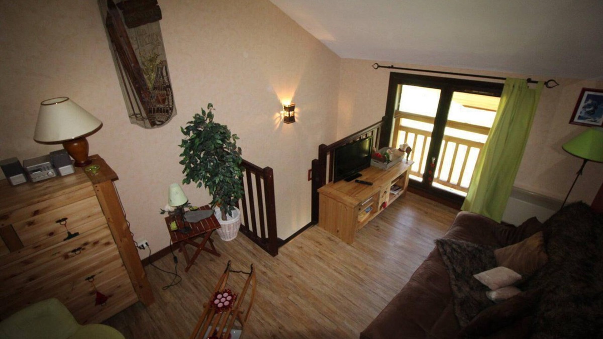 Auris Apartment | 1st floor, balcony, parking, tv, ski locker, 40m², Auris en Oisans