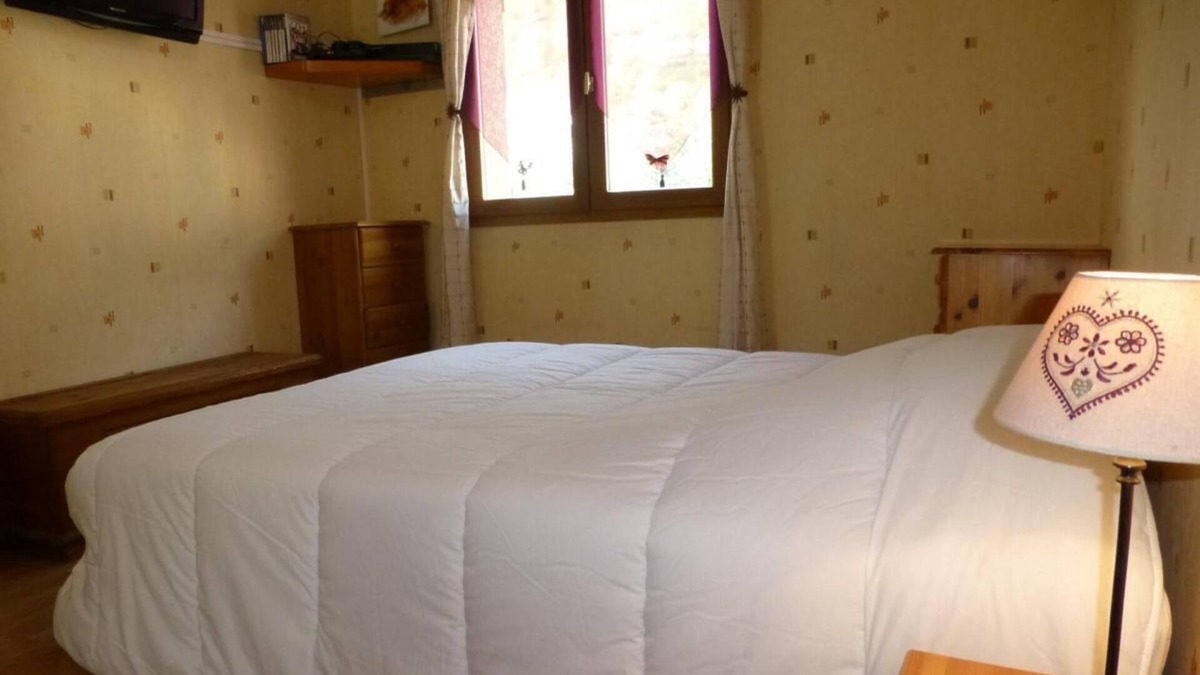 Brides-les-Bains Apartment | 1st floor, view forest, balcony, parking, tv, ski locker, 68m², Brides Les Bains