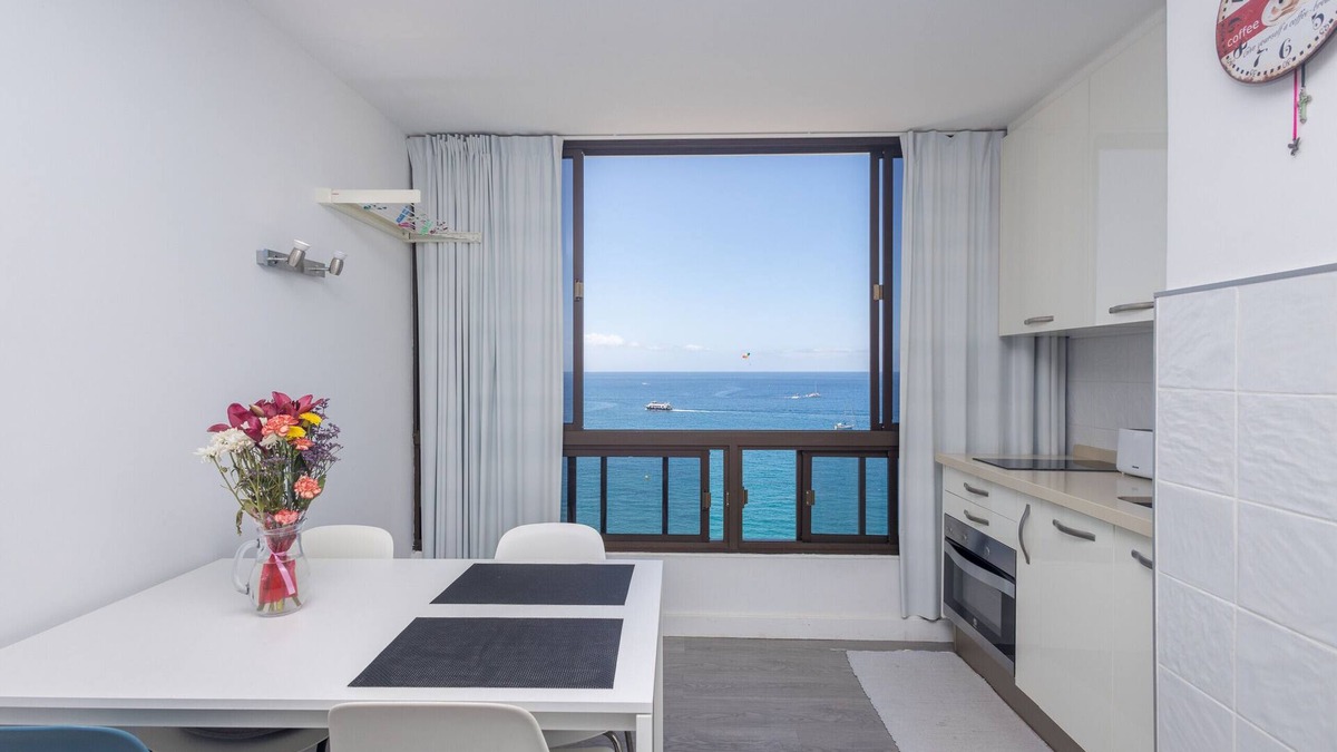 Patalavaca Apartment | 1St Line Don Paco Seaviews