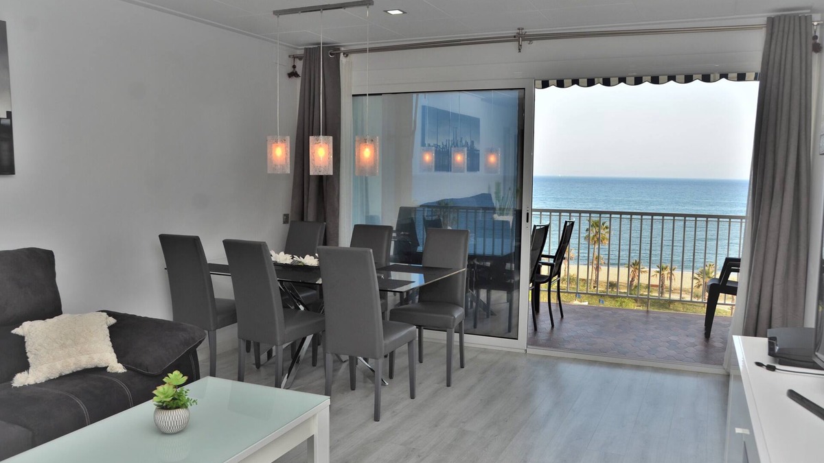 Pineda de Mar Apartment | 1st line with wonderful sea views