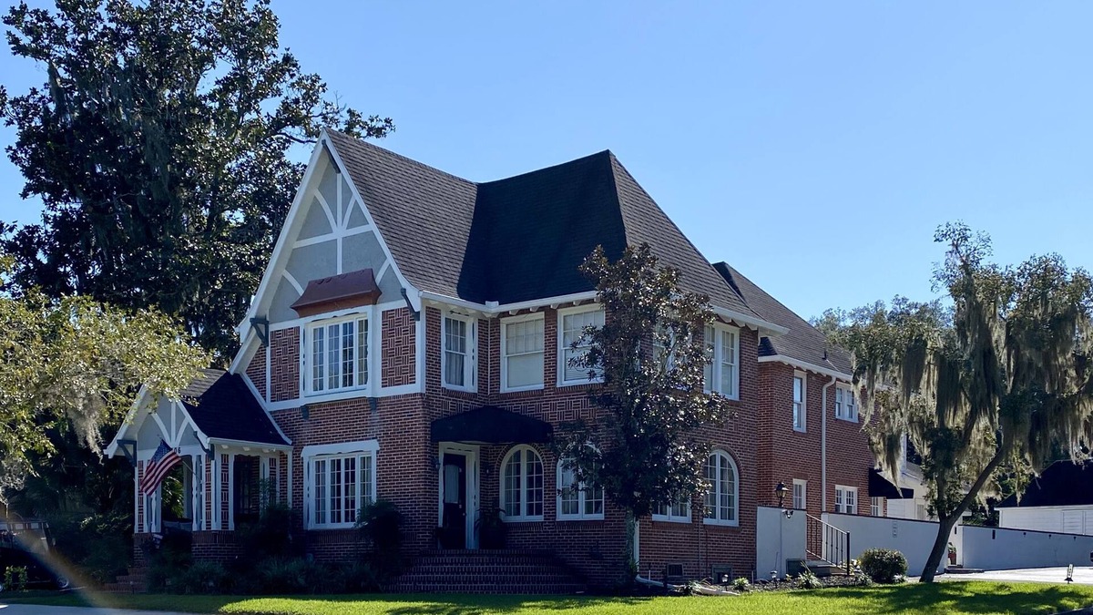 Historic District Apartment | 2/1 Historic Carriage House Walking Distance to Downtown