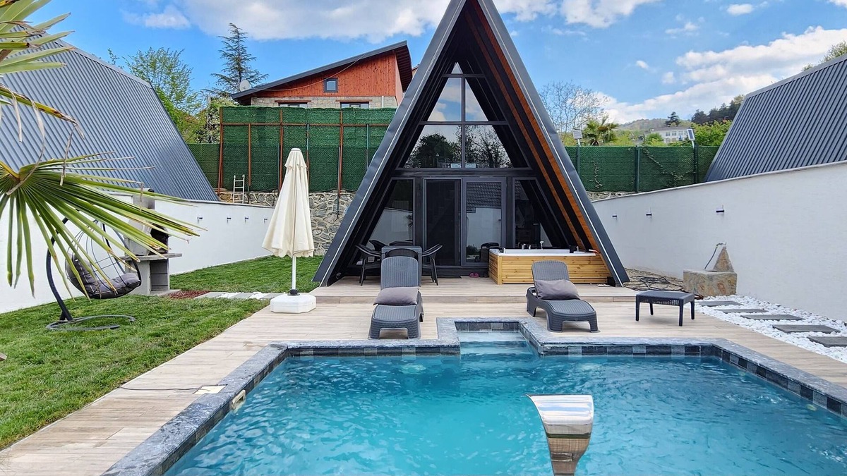 Sapanca House | 2+1 Private (Heated) Pool-Sauna-Jacuzzi-5 Person Bungalow in Sapanca Ünlüce