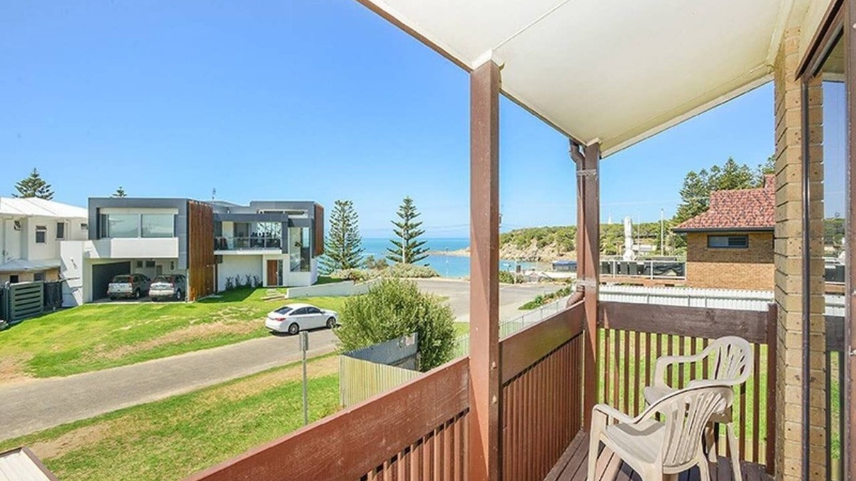 Port Elliot House | 2/16 Strangways - Ocean Views