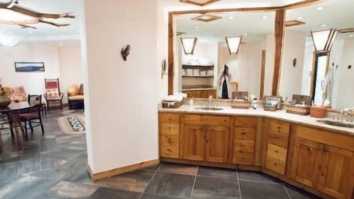 Lake Placid Resort | 2/2.5 Bed-Bath Whiteface Lodge-Lake Placid