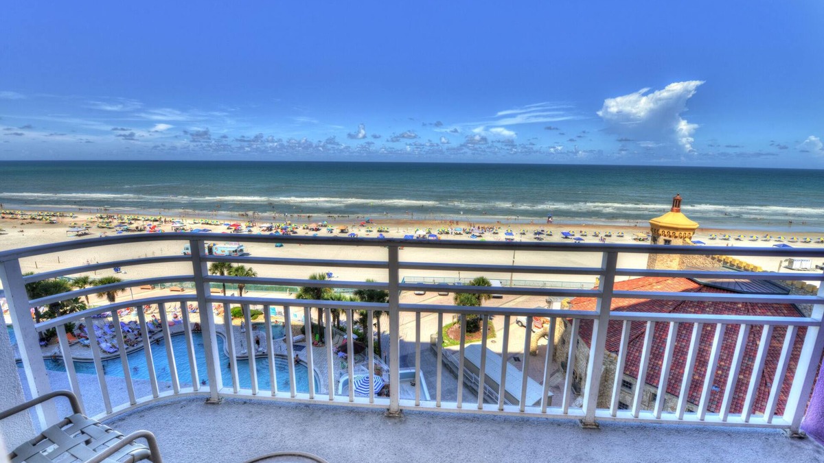Seabreeze Historic District Condo | 2/2 Lock Off - Ocean Walk Resort