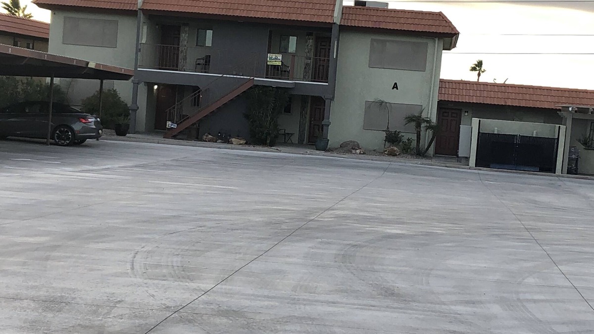 Lake Havasu City Condo | 2+2+sleeper sofa ground floor close to the lake ,boat launch ,London bridge