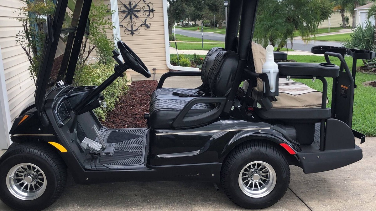 Lynnhaven House | 2/2 vacation home just a few min from Lake Sumter Town SquarenFree Golf Cart