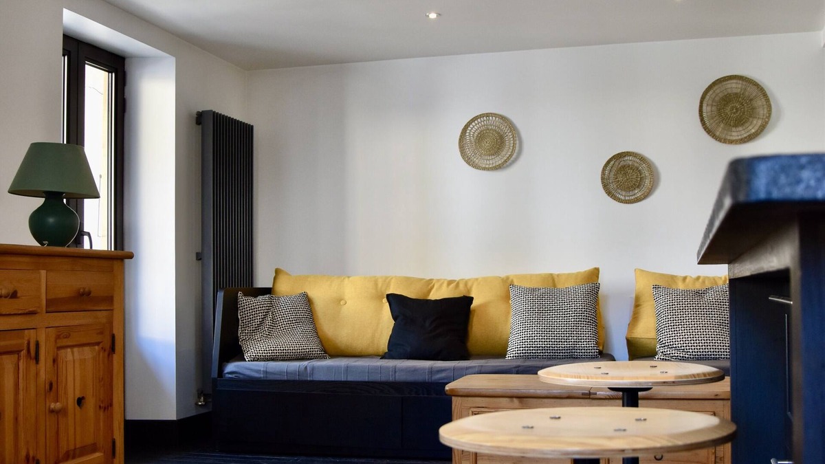 Brides-les-Bains Apartment | 2/4-person apartment, town center, close to spa.