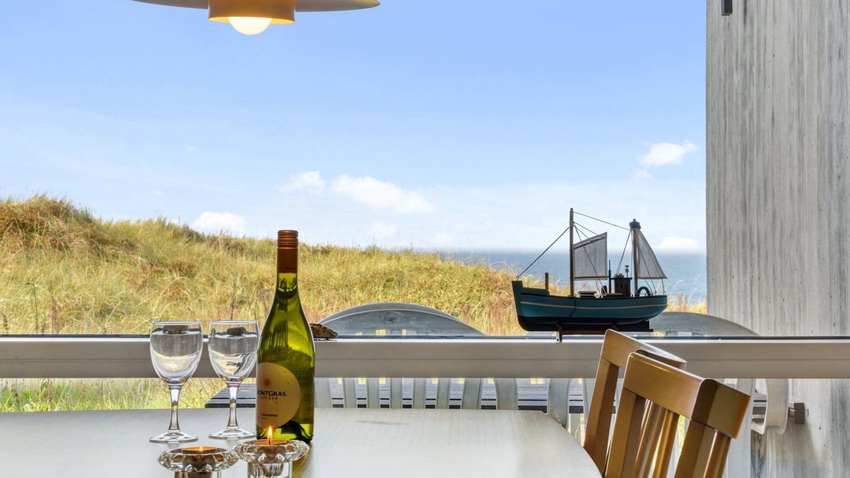 Hirtshals Apartment | 2-4-person apartment in the holiday park Landal Fyrklit