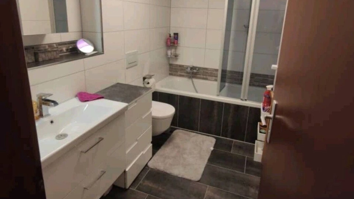 Schwebheim Apartment | 2,5 Zimmer Ferienwohnung mit Balkon in Ruhiger Lage