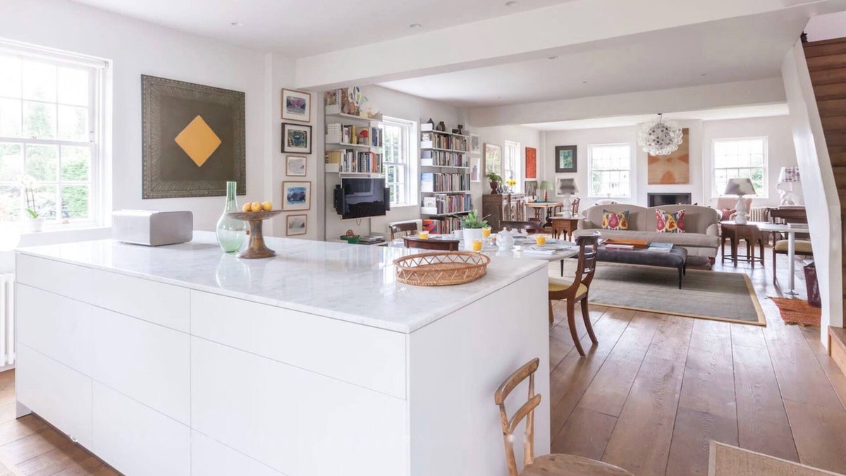 North Kensington House | 2.5m Notting Hill Loft Home Triple Aspect Privacy Chef Kitchen Portobello Road