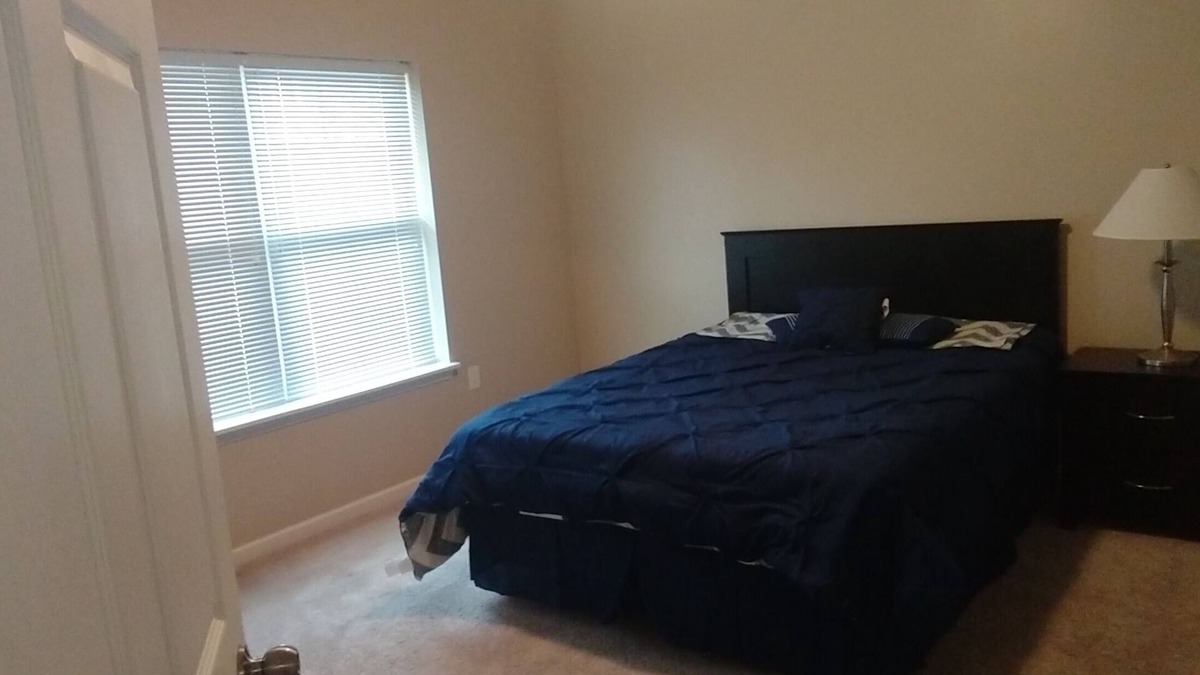 Northeast South Bend Apartment | 2 bd 2 bath Furnished Suite 1 mile from Notre Dame