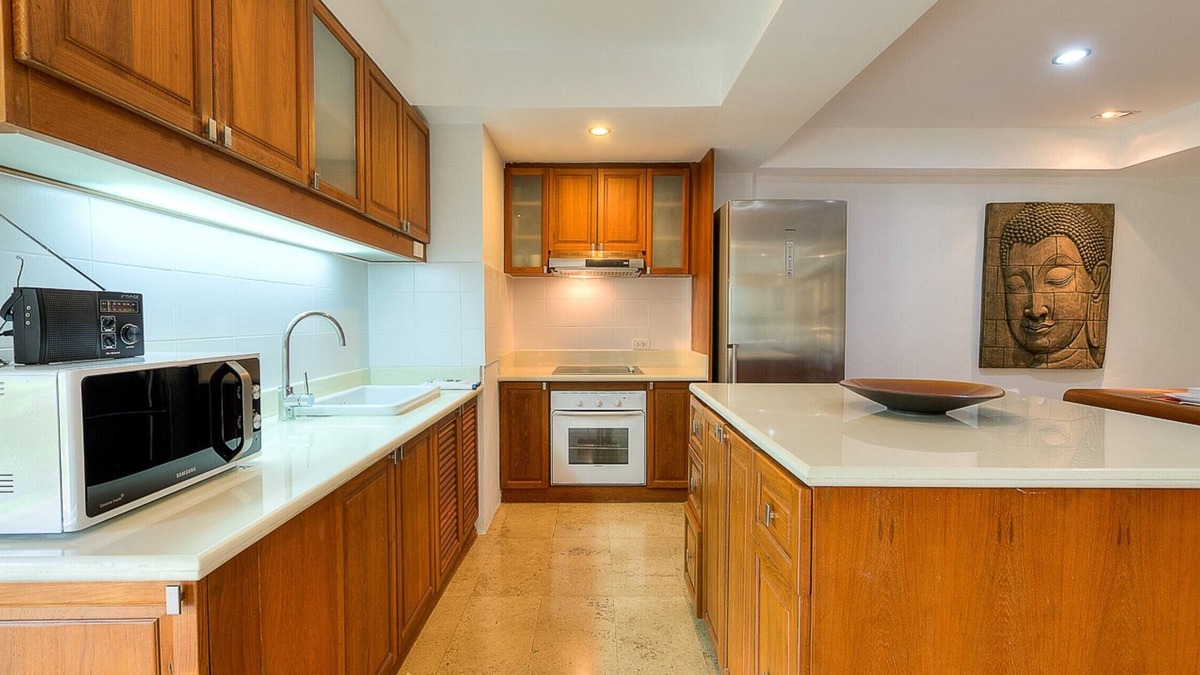 Nai Harn Apartment | 2 BDR Luxury Apartment Near Beach @ Nai Harn